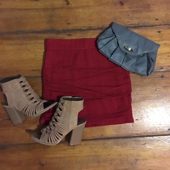 Charlotte Russe Dresses & Skirts - 💜3 for $10💜⭐️host pick⭐️Red skirt